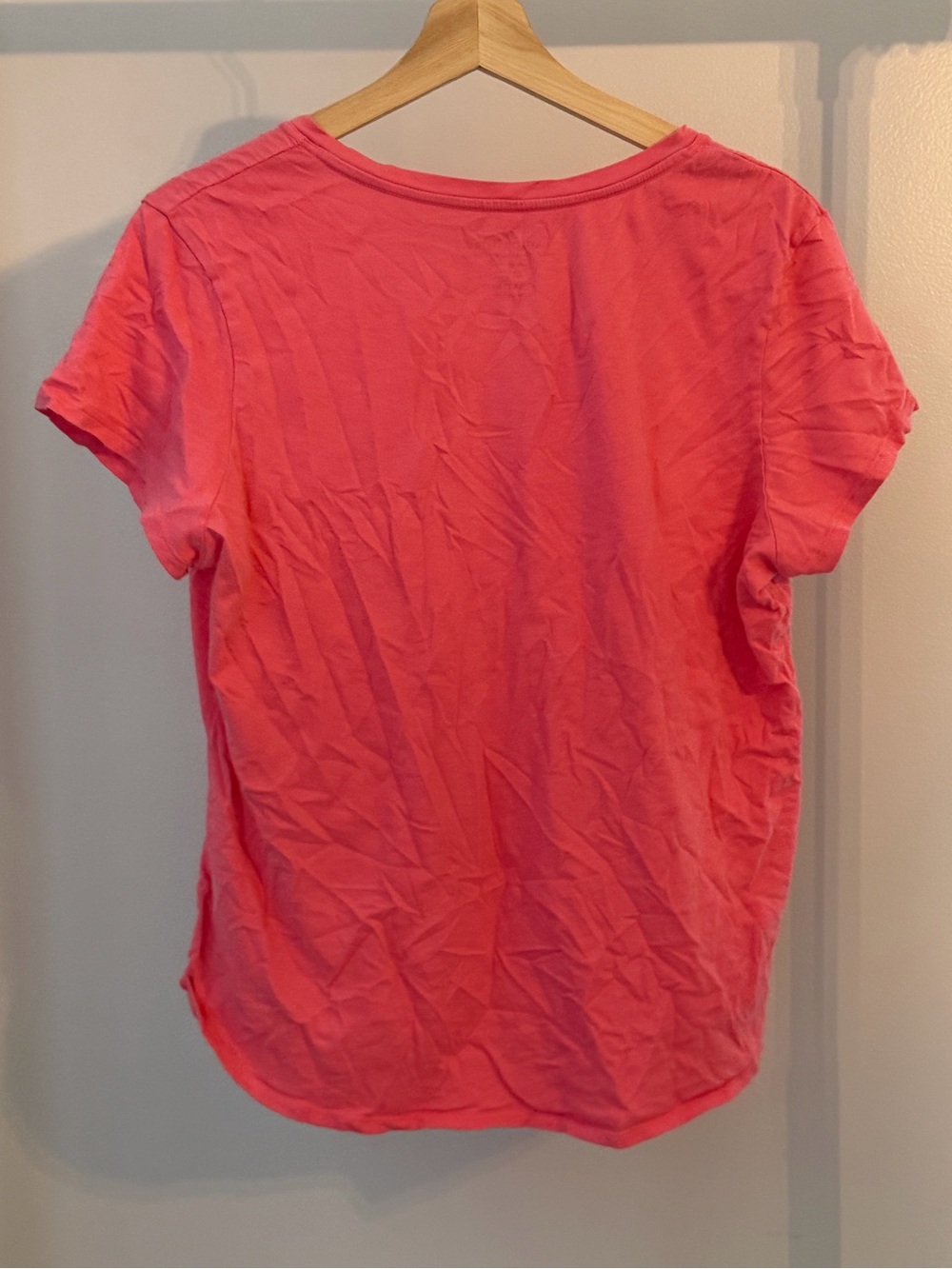 Faded Glory Pink V-Neck Short Sleeve Tee - Picture 3 of 3